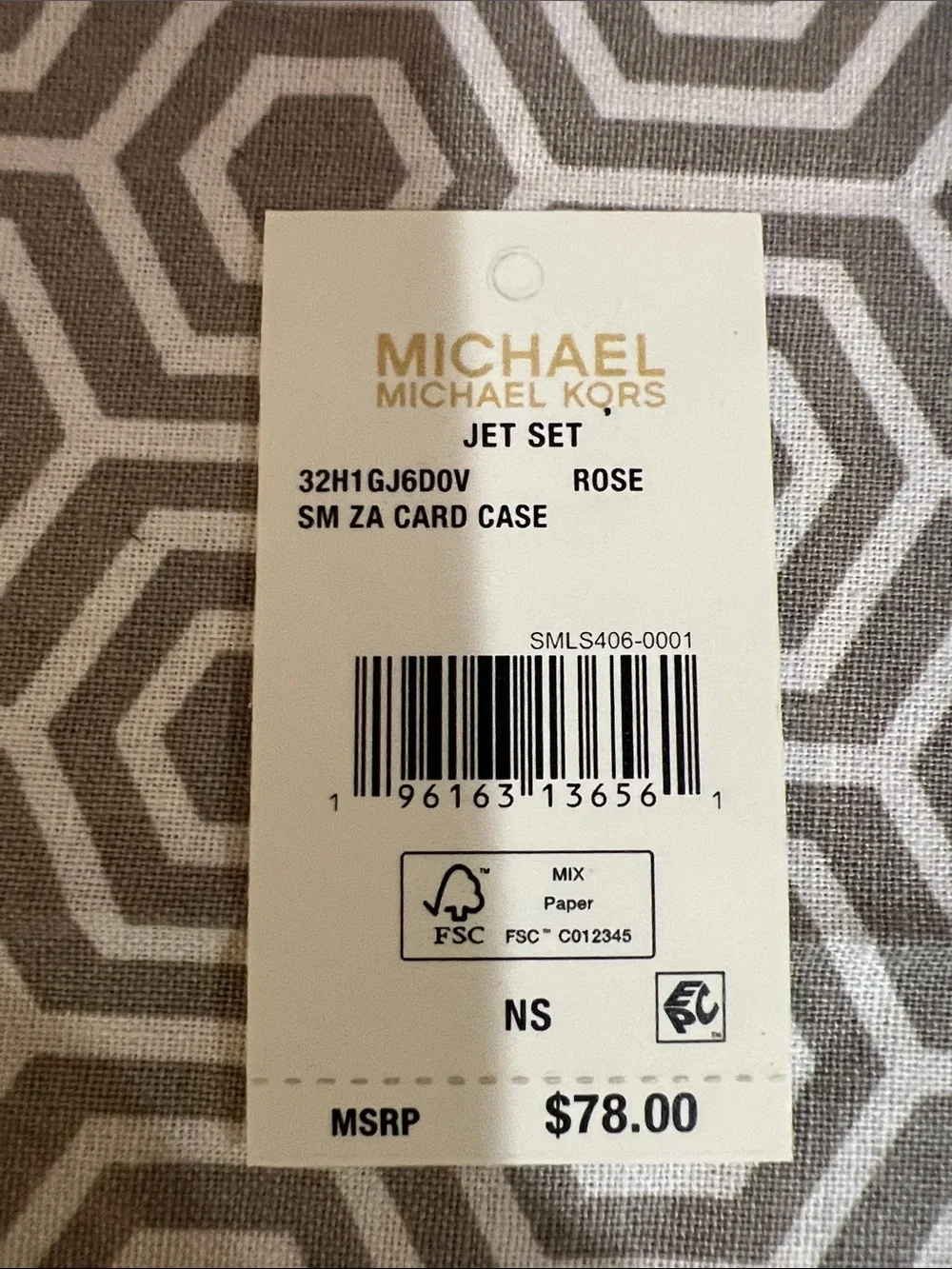 Michael Kors Rose Jet Set Signature Zip Around Wallet.  SM ZA Card case gold